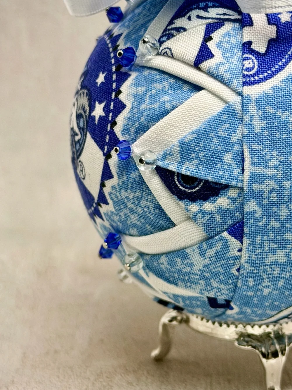 UNC Tar Heels Christmas Ornament